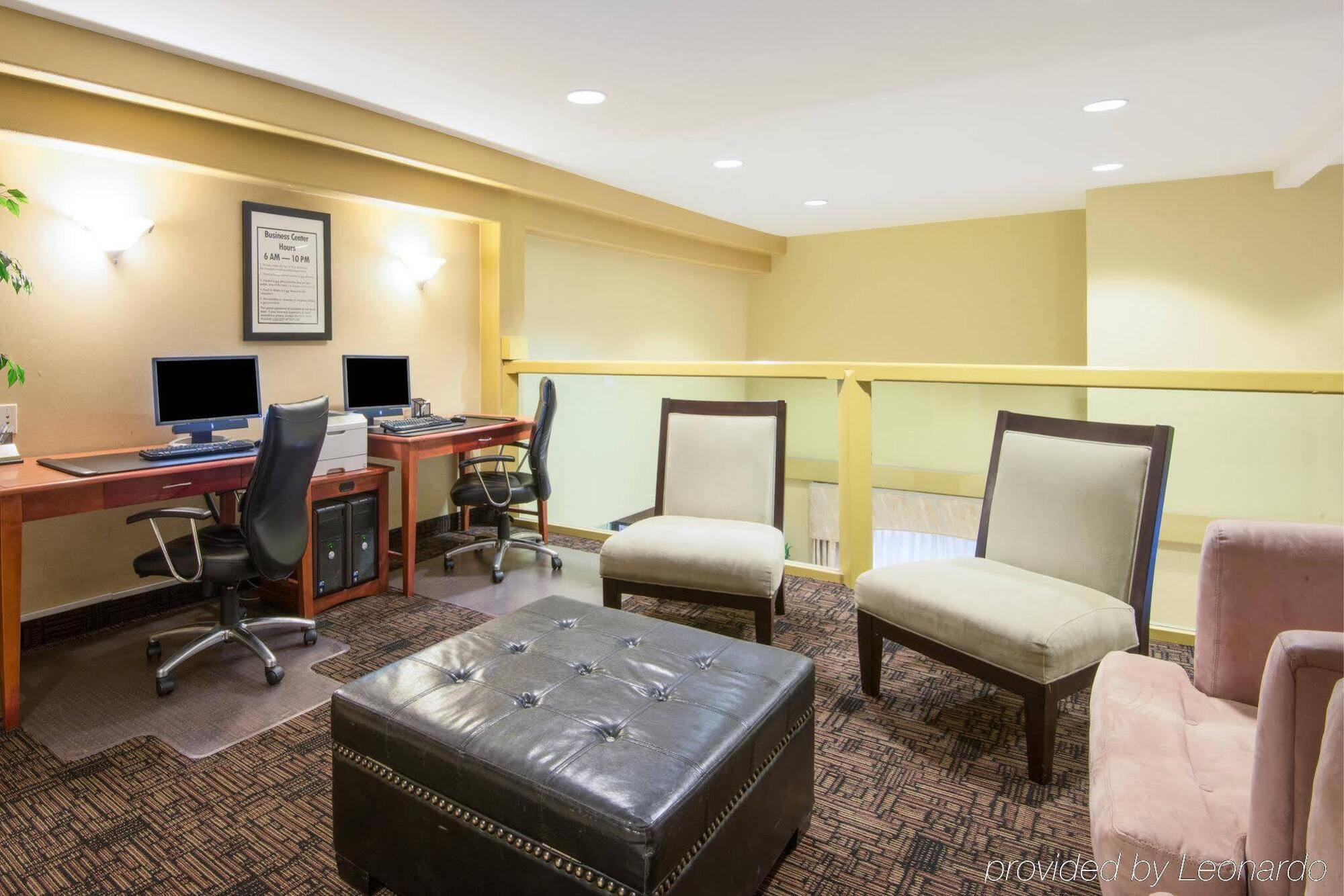 Holiday Inn Express Prescott By Ihg Esterno foto